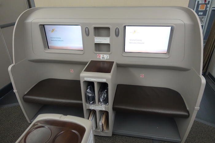 royal-brunei-business-class-787-6