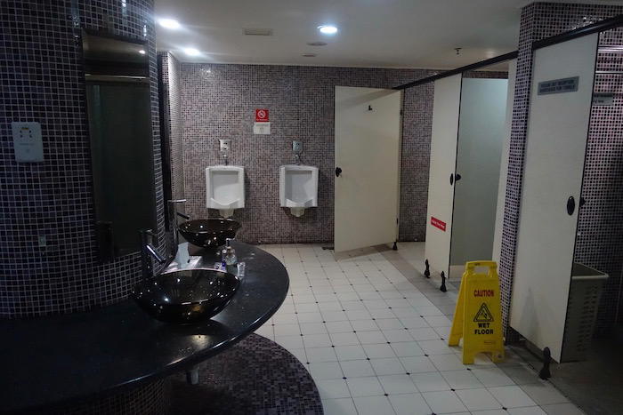 royal-brunei-lounge-24