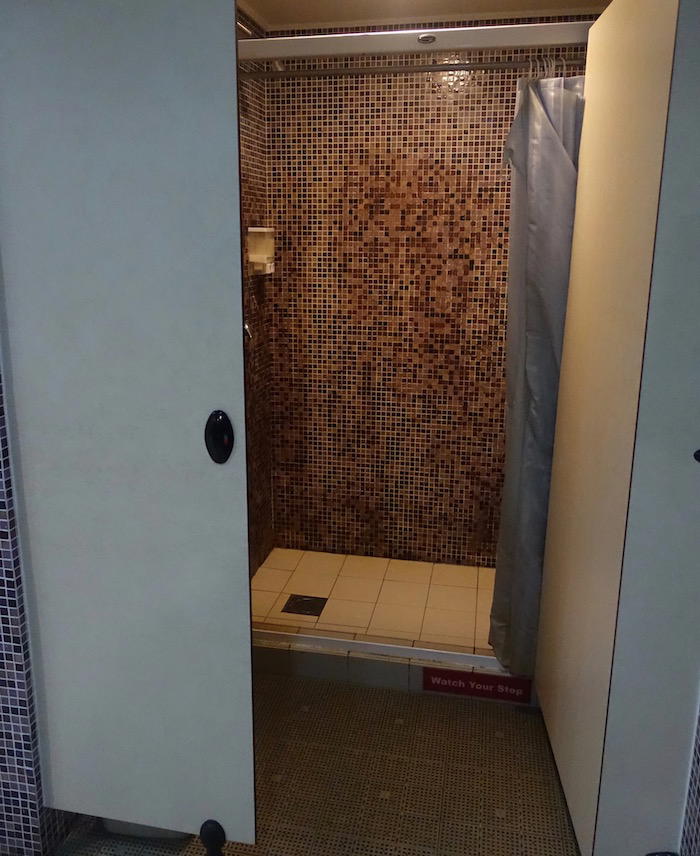 royal-brunei-lounge-26