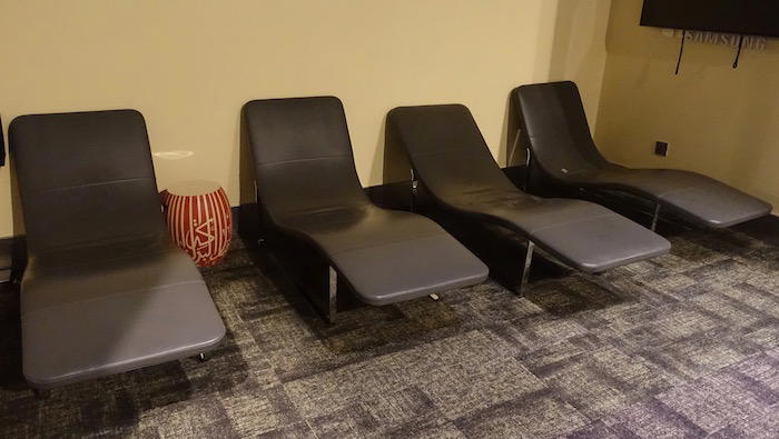royal-jordanian-lounge-amman-airport-22