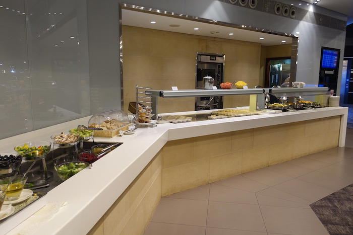 royal-jordanian-lounge-amman-airport-37