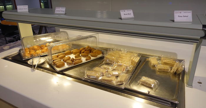 royal-jordanian-lounge-amman-airport-39