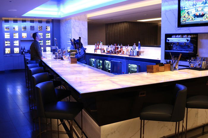 unitedpolarisloungebar