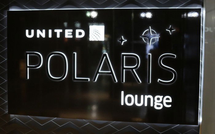 unitedpolarisloungechicago0002