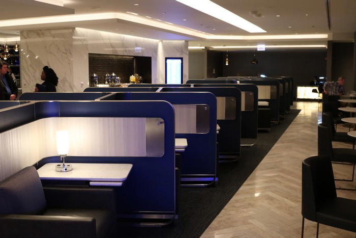 unitedpolarisloungechicago0043