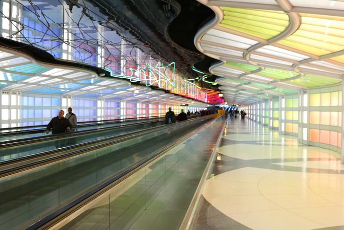 UnitedPolarisLoungeChicago0506