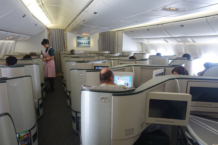 EVA-Air-Business-Class-777 - 43