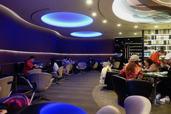 EVA-Air-Lounge-Taipei-Airport - 18