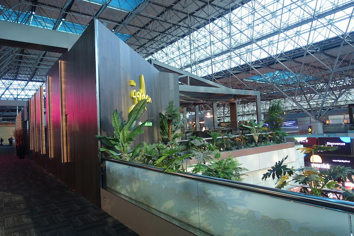 EVA-Air-Lounge-Taipei-Airport - 3