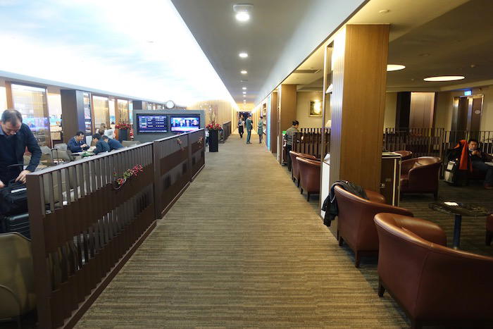EVA-Air-Lounge-Taipei-Airport - 41