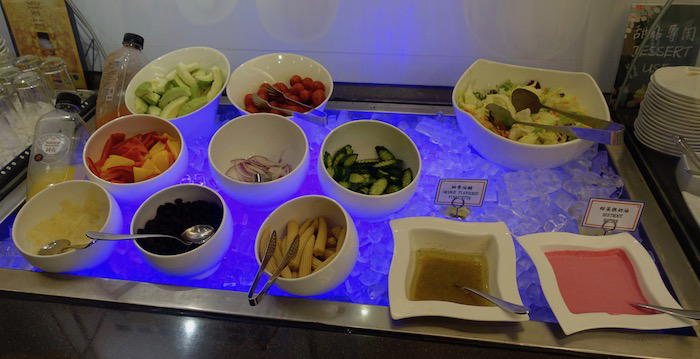 EVA-Air-Lounge-Taipei-Airport - 47