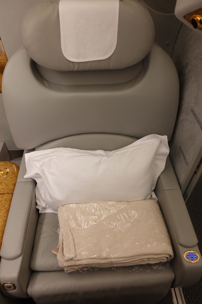 Emirates-777-first-class-10