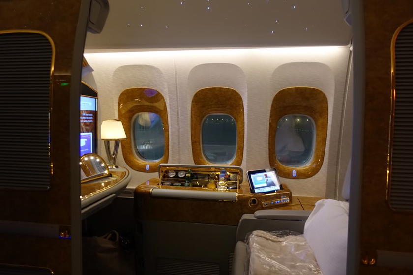 Emirates-777-first-class-11