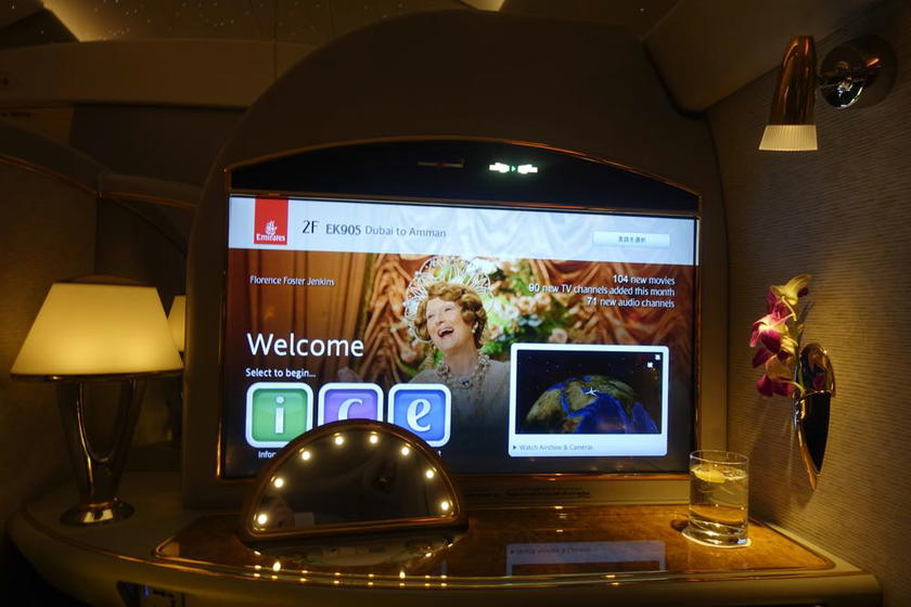 Emirates-777-first-class-12
