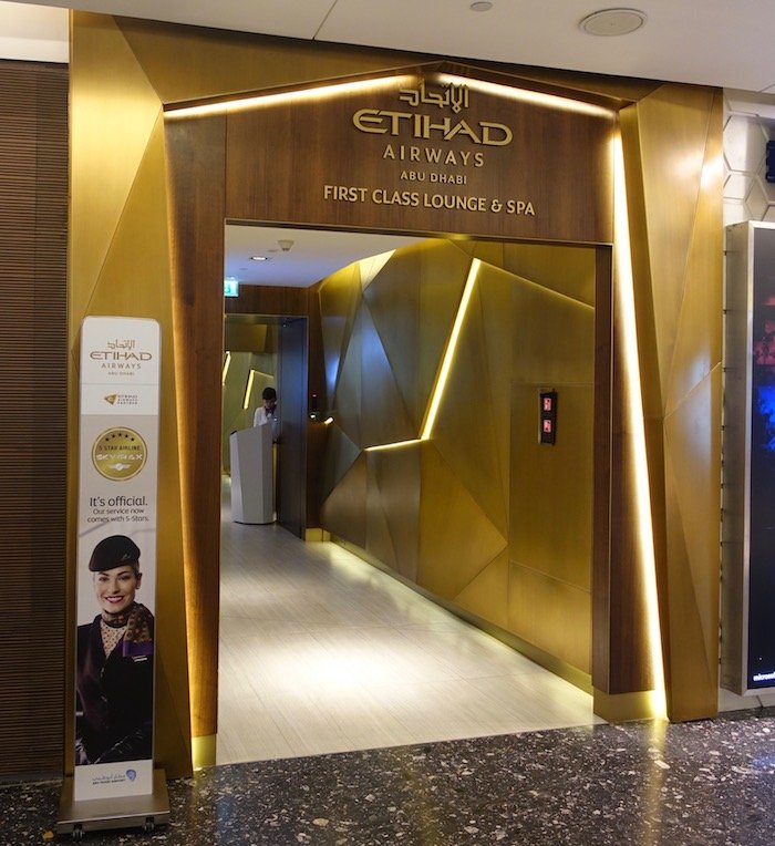 Etihad-First-Class-Lounge-Abu-Dhabi - 1