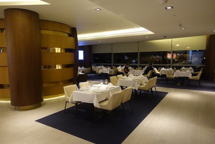 Etihad-First-Class-Lounge-Abu-Dhabi - 7