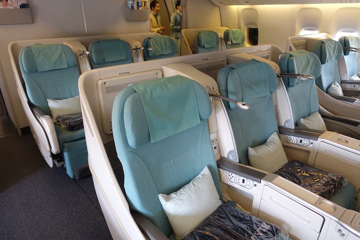 Korean-Air-777-Business-Class - 1