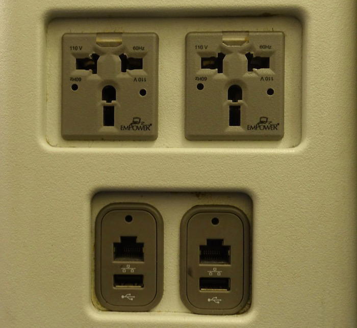 Philippine-Airlines-Business-Class-777 - 15