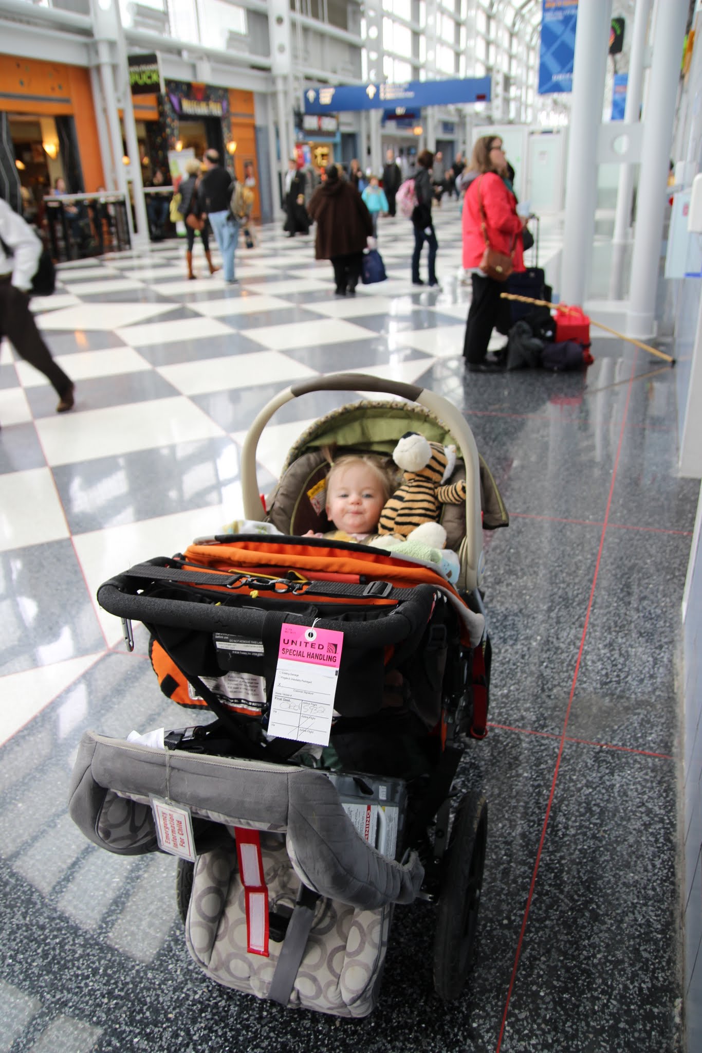 Stroller allowed in clearance airplane