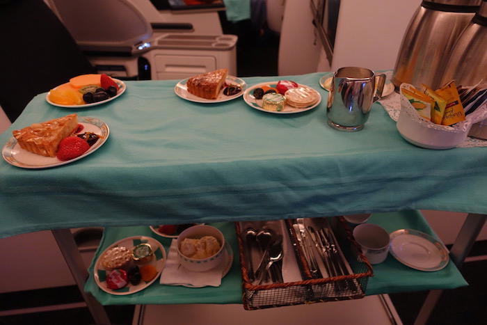 Kuwait-Airways-777-Business-Class - 68