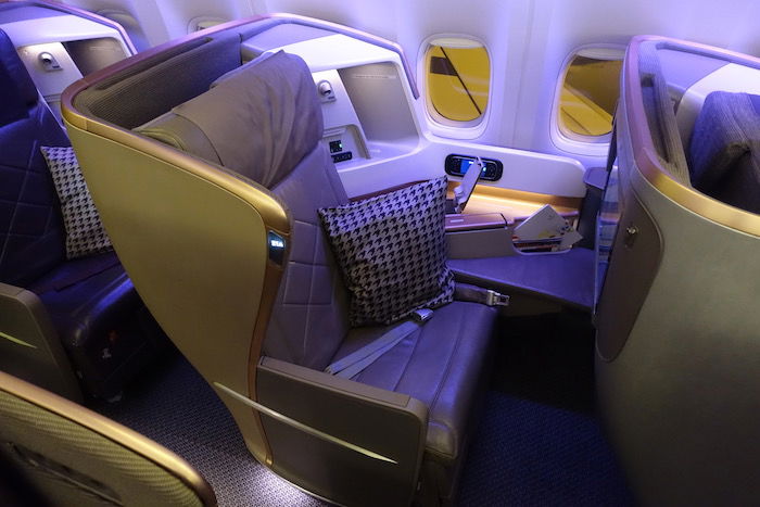 Singapore-777-Business-Class - 2