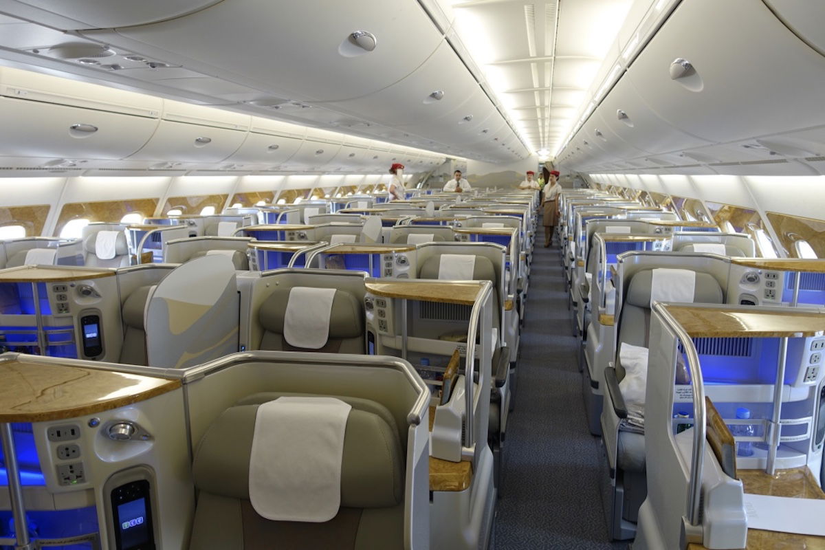 UAE Showdown: Emirates Business Class Vs. Etihad Business Class - One ...