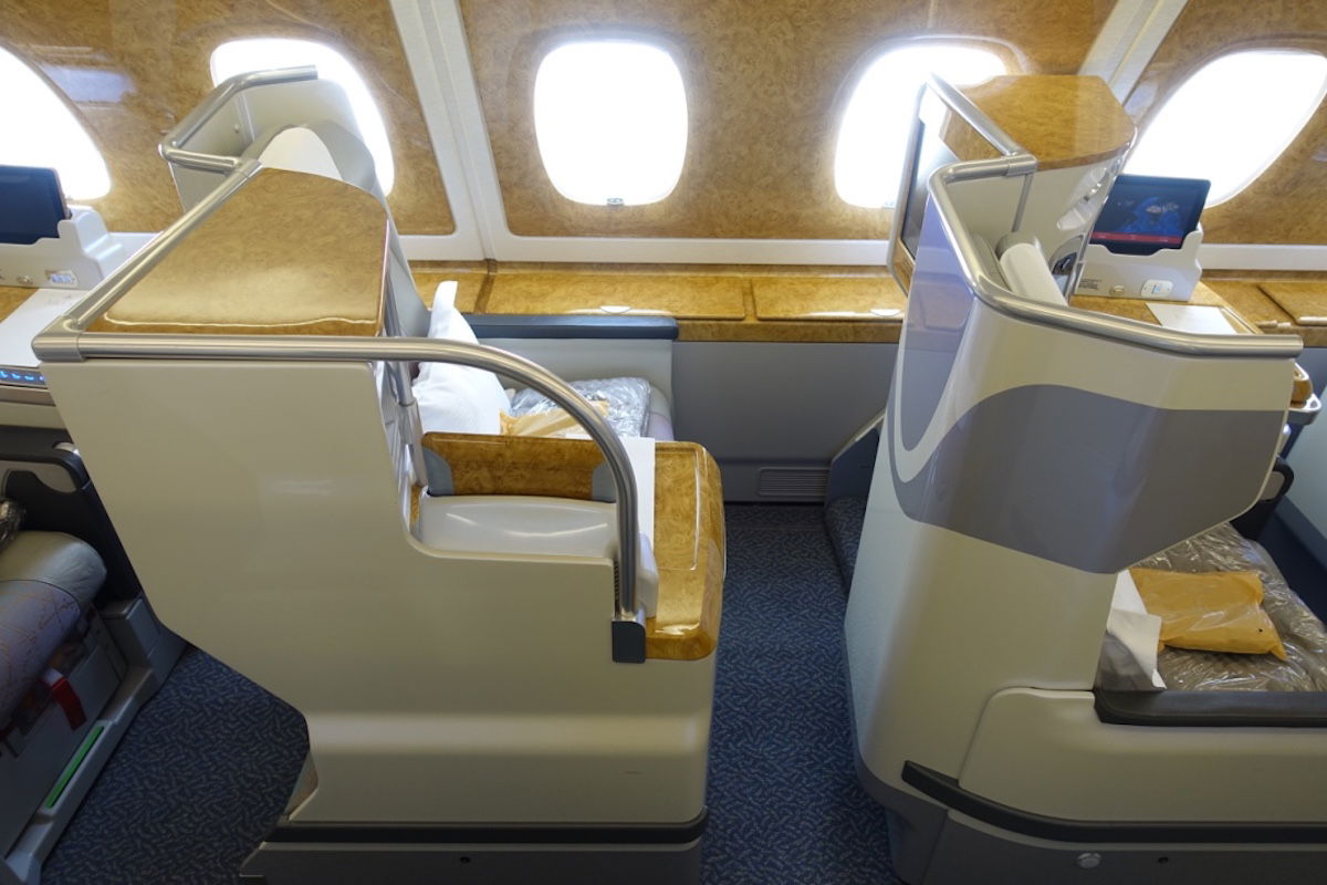 UAE Showdown: Emirates Business Class Vs. Etihad Business Class - One ...