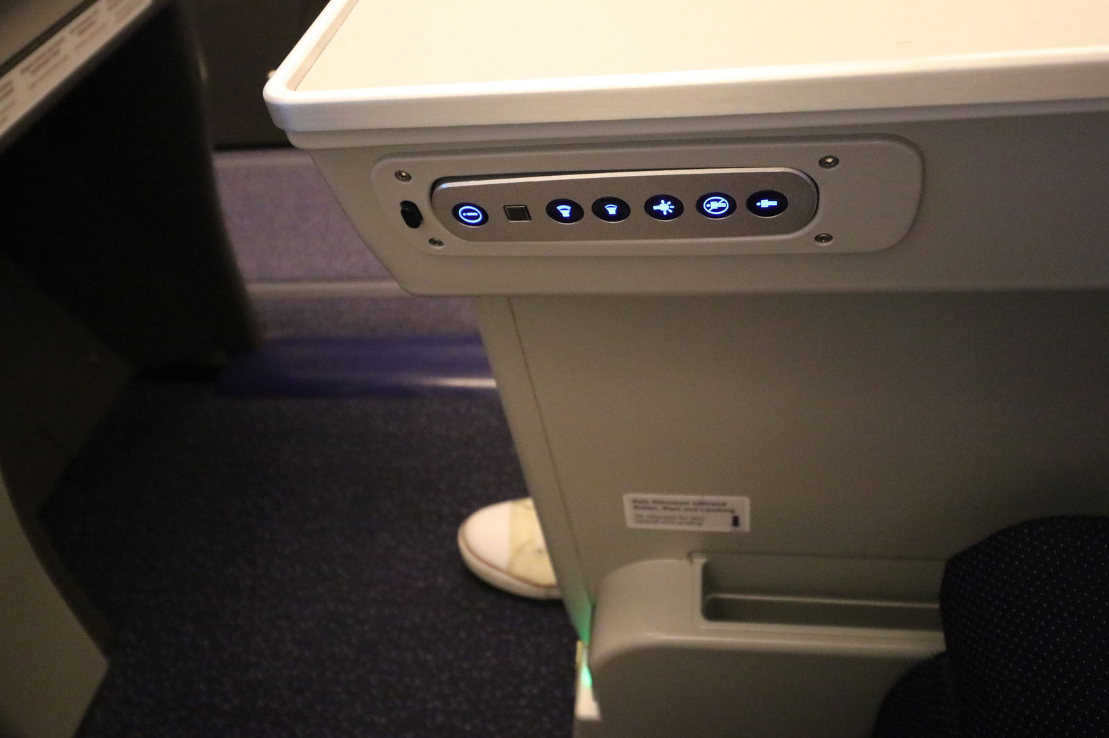 Condor 767 Business Class remote