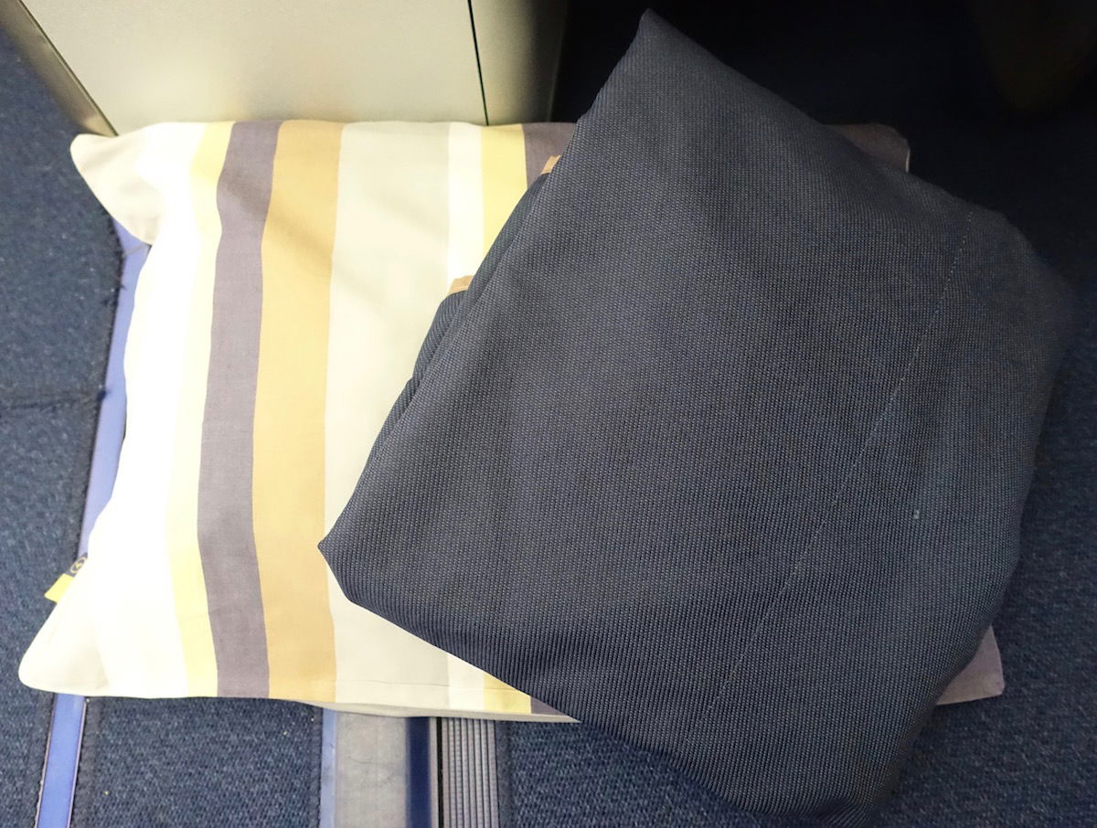 Lufthansa Introduces New Business Class Bedding And Sleep Shirts One Mile At A Time