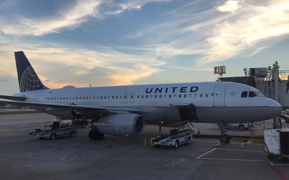 How strict is United with your personal item for basic economy? : r/ unitedairlines