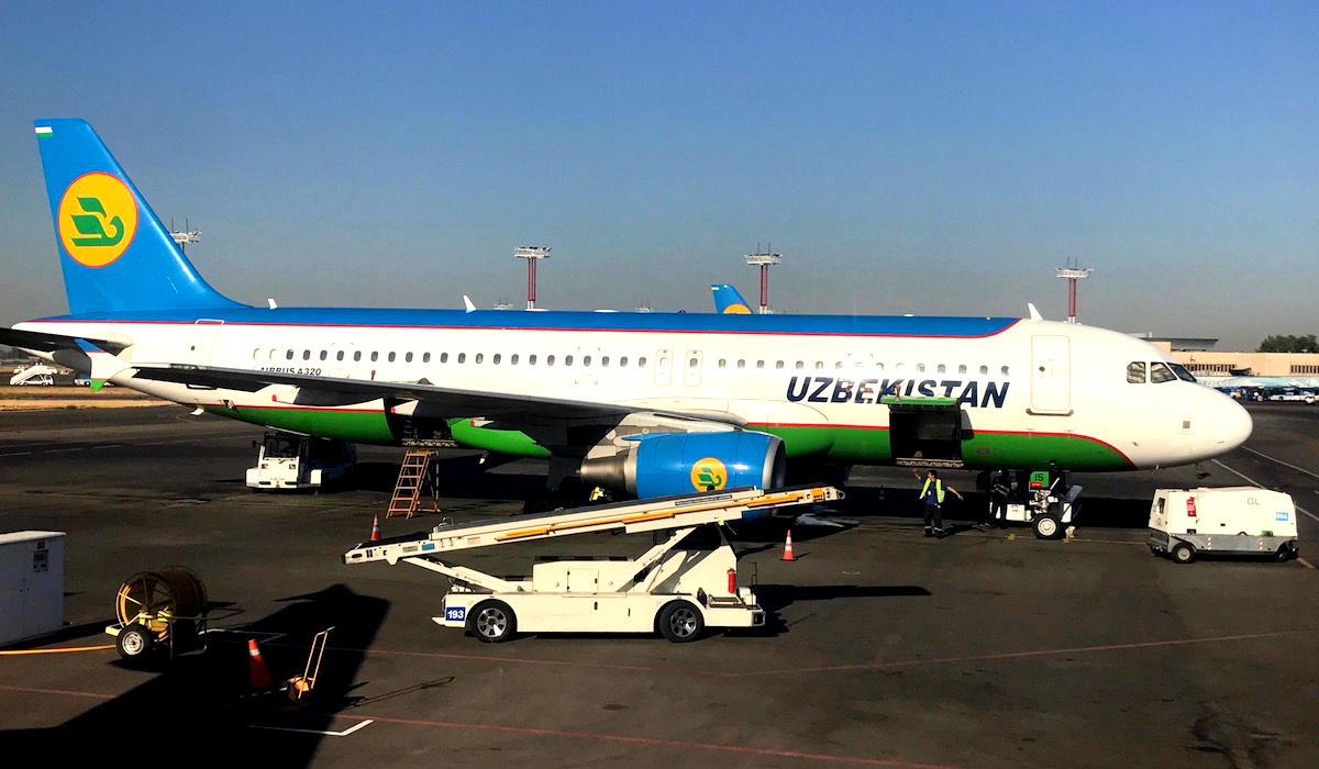 Пулково ташкент. Аэропорт Uzbekistan Airways аэропорт. Airbus a320 хаво йуллари. Аэропорт Ташкент хаво йуллари. Airbus a320 Ташкент Джидда.