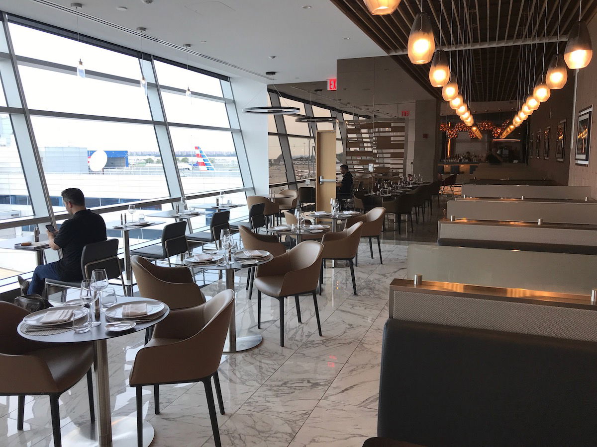 The 7 Best Airport Lounges In The United States