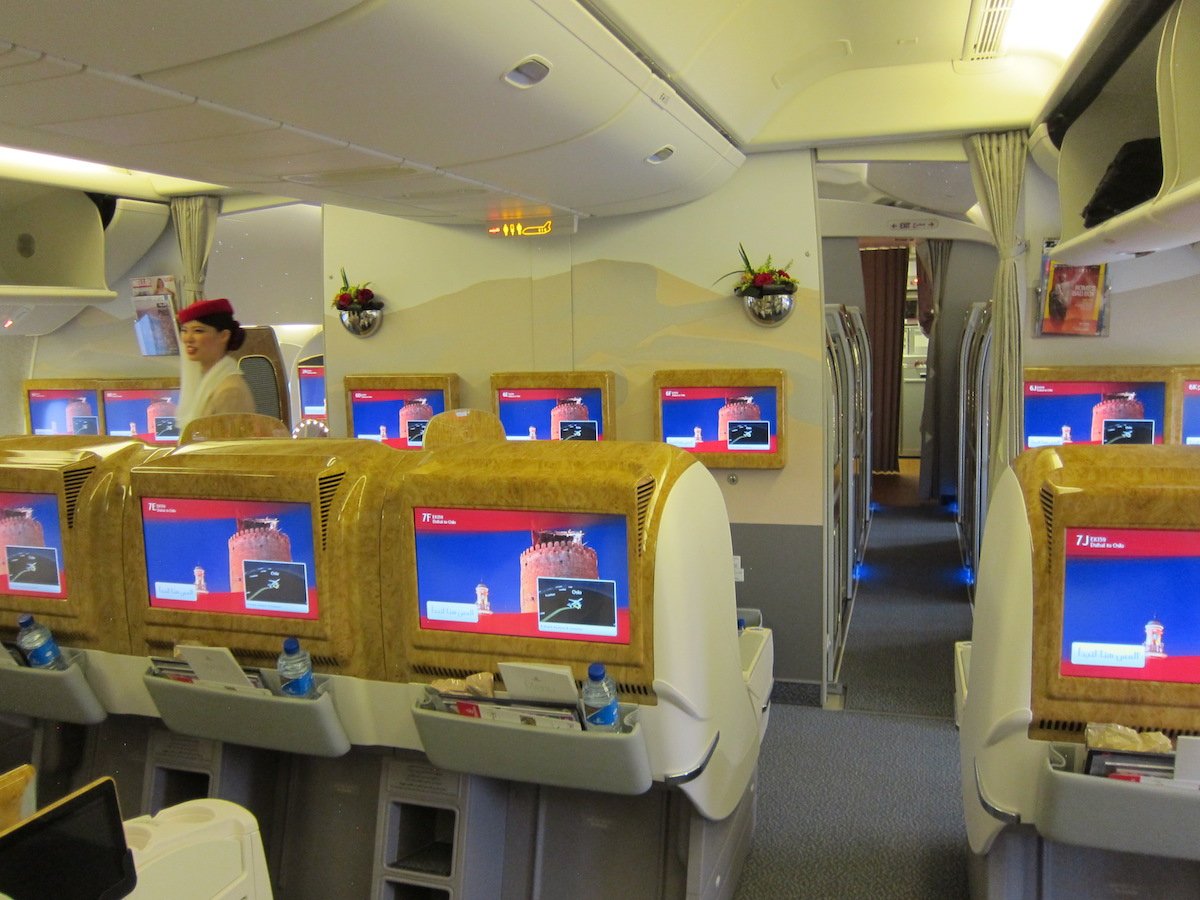 Emirates New 777 200lr Business Class Seats Revealed One Mile At A Time