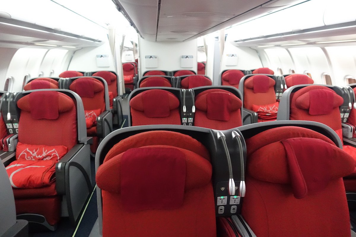 Sichuan Airlines' A330 business class.