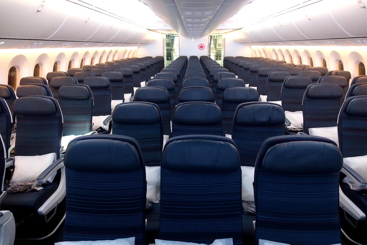 Why reclining seats are vanishing from airplanes