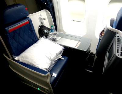 Delta One 767