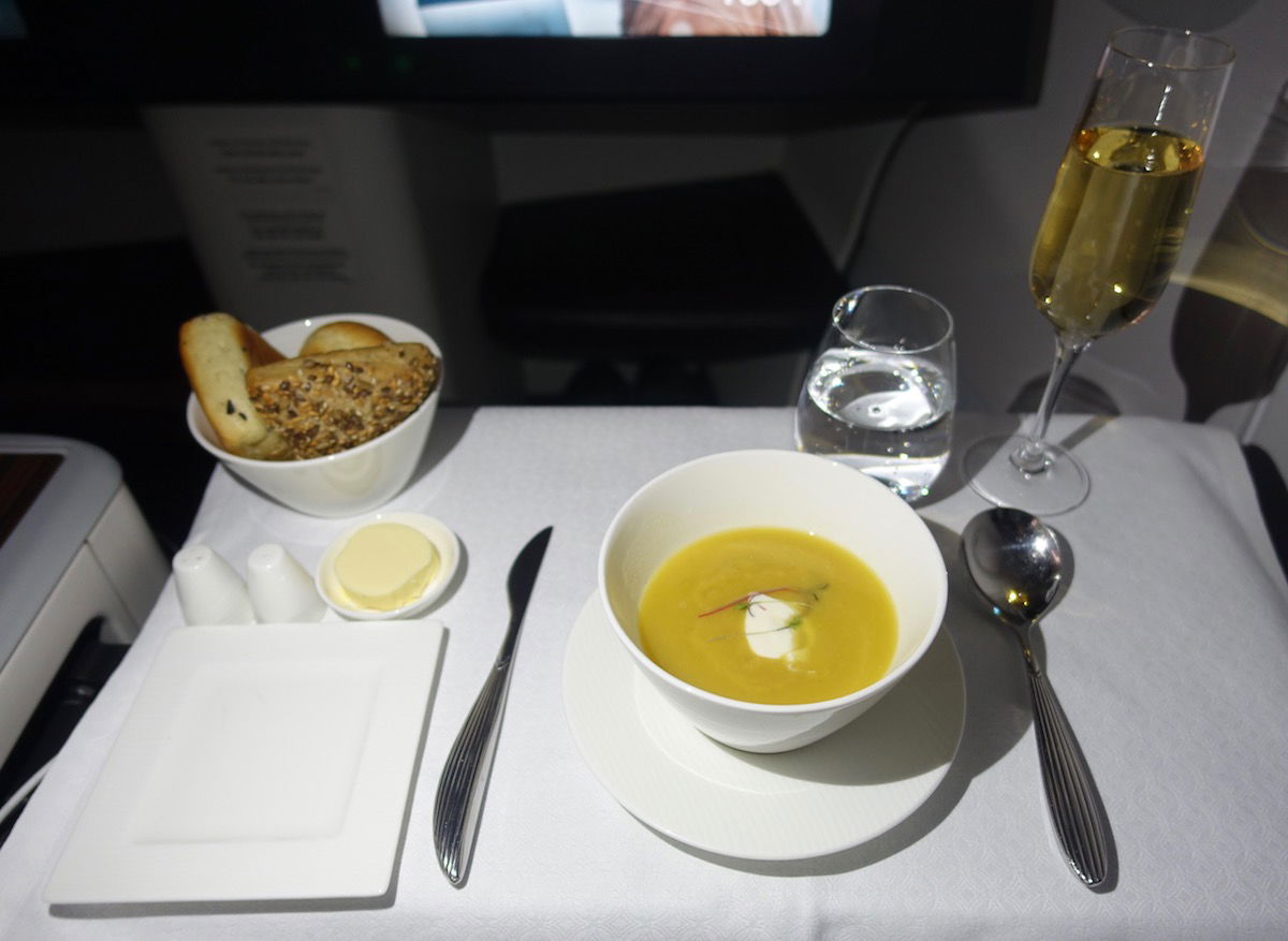 REVIEW: This isn't any short haul flightthis is a Qatar Airways