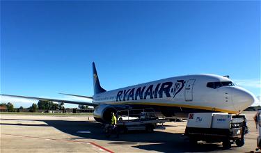 Video: Impatient Ryanair Passenger Deplanes Using Emergency Exit