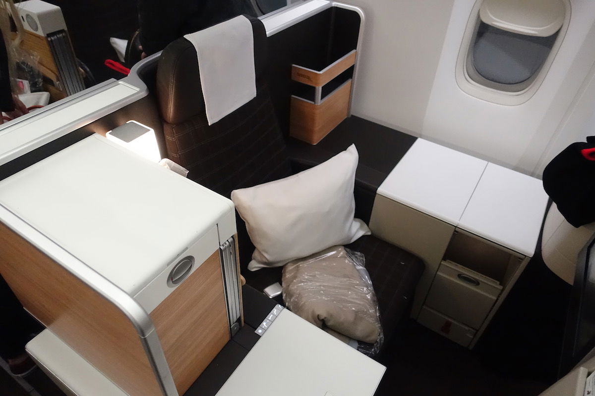 SWISS Enterprise Class “Throne” Seats, And How To Choose Them For Free