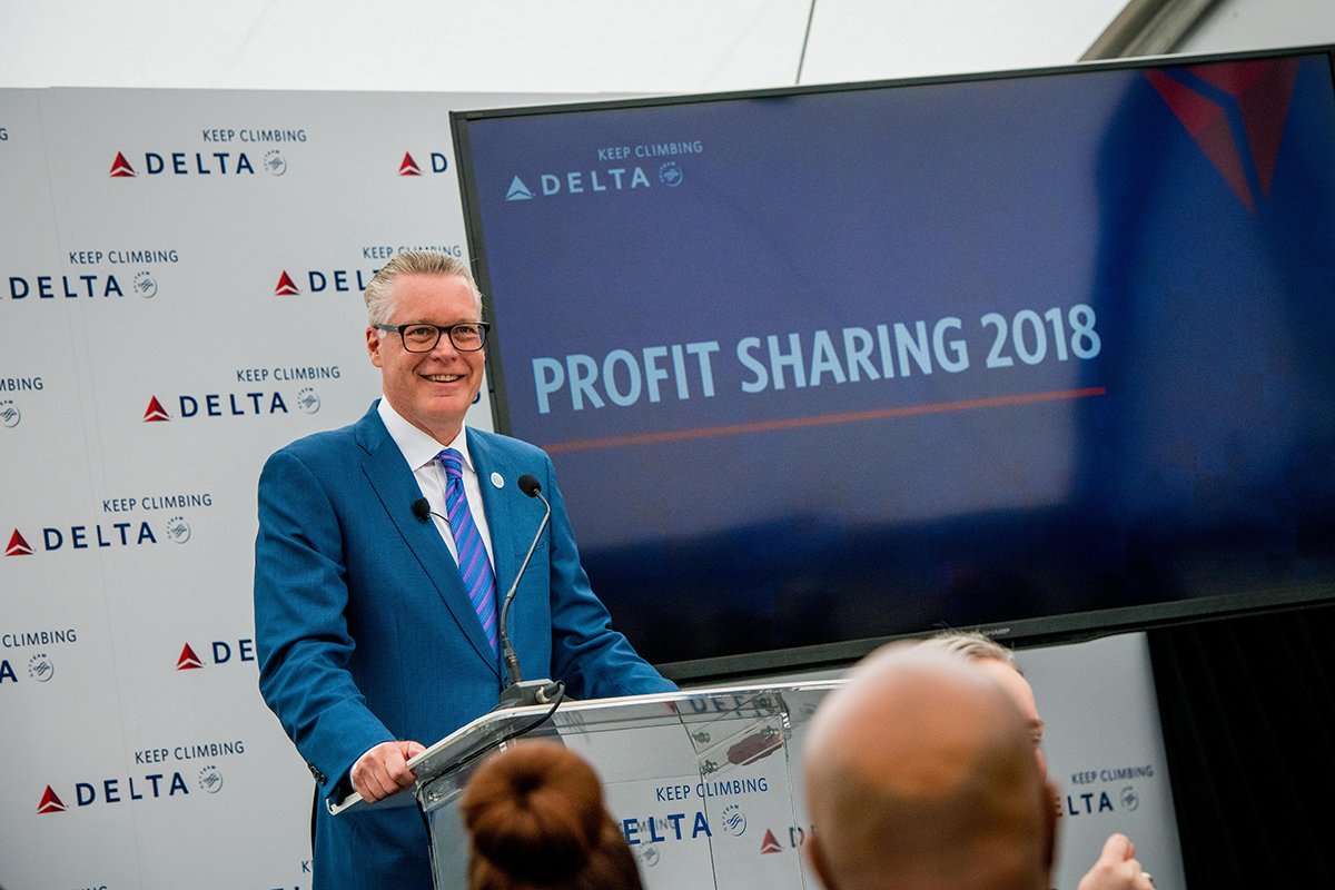 American Pilots Are Angry That Delta Employees Got Big Profit Sharing
