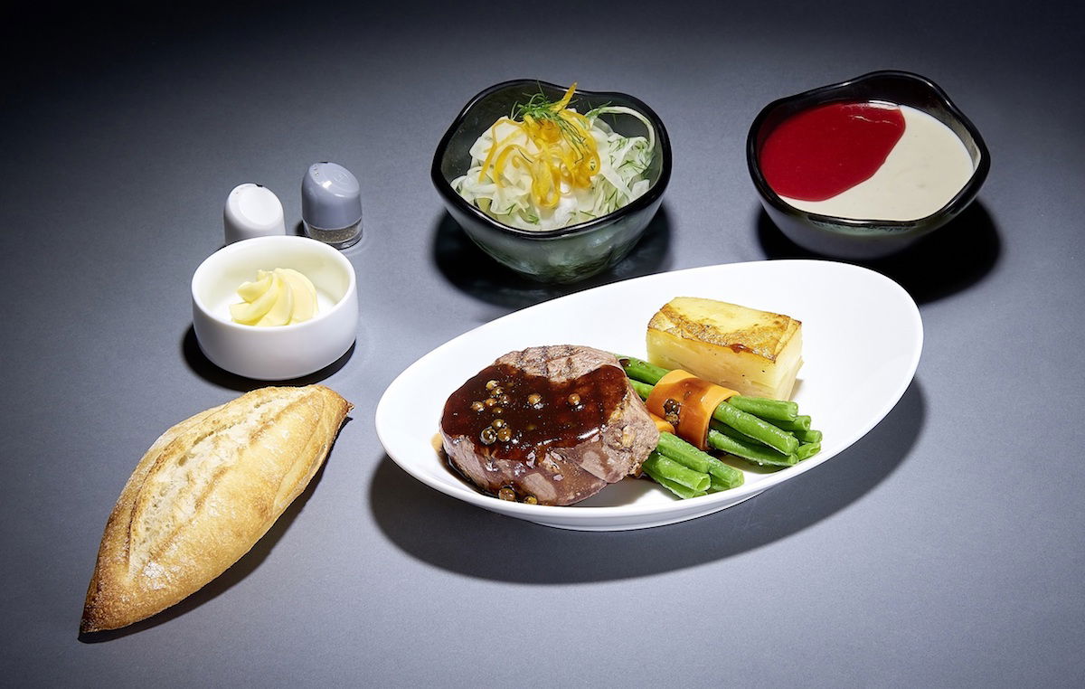 Are these edible meal trays the future of in-flight dining