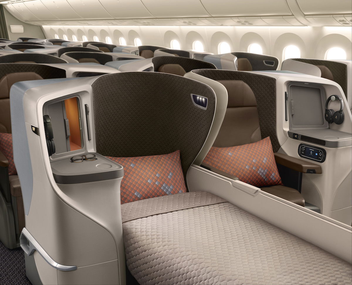 First-Ever Pictures Of British Airways' New Club World Seat - One Mile ...