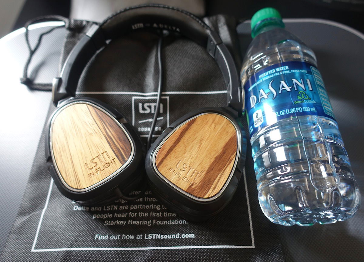 American Airlines Dropping Bose Headphones In Favor Of Bang