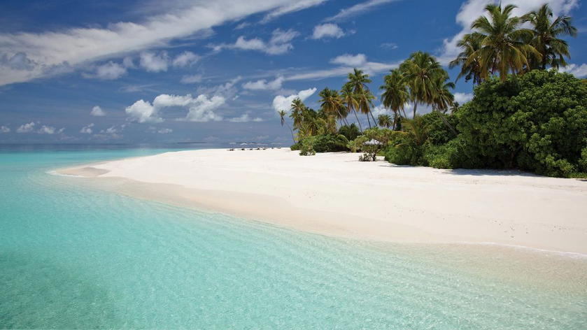 Overwater villas at Park Hyatt Maldives, a destination for points redemption
