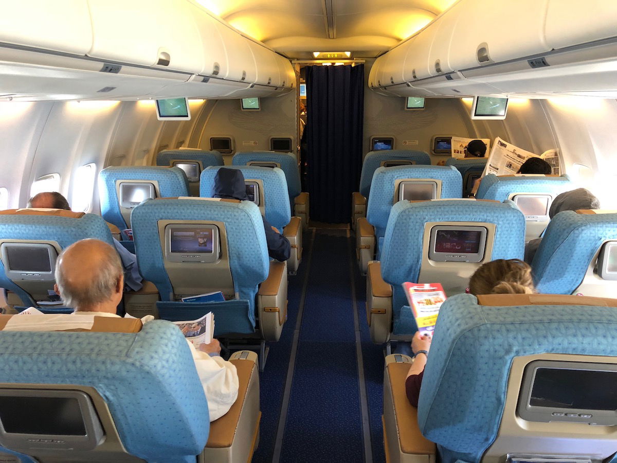 Egyptair Business Class 737 800