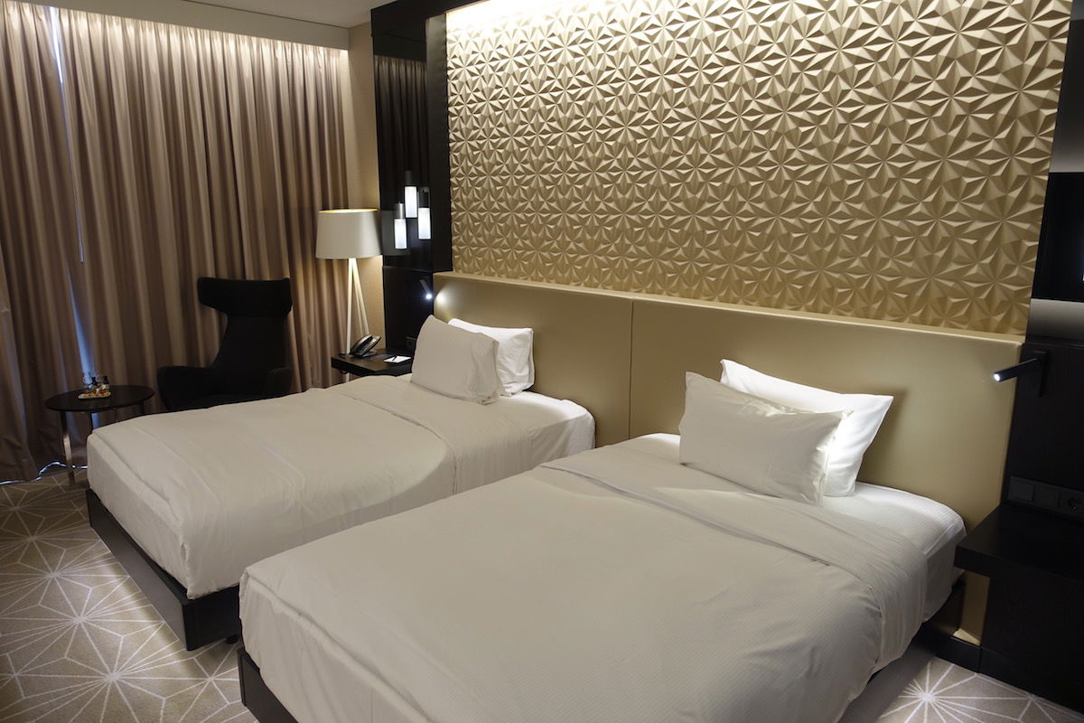 The Hotel Life: Hilton Diamond vs Marriott Platinum Elite