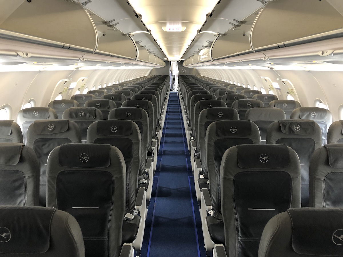 kondensator Bugt flertal Lufthansa Gets Punitive With Economy Light Seat Assignments - One Mile at a  Time