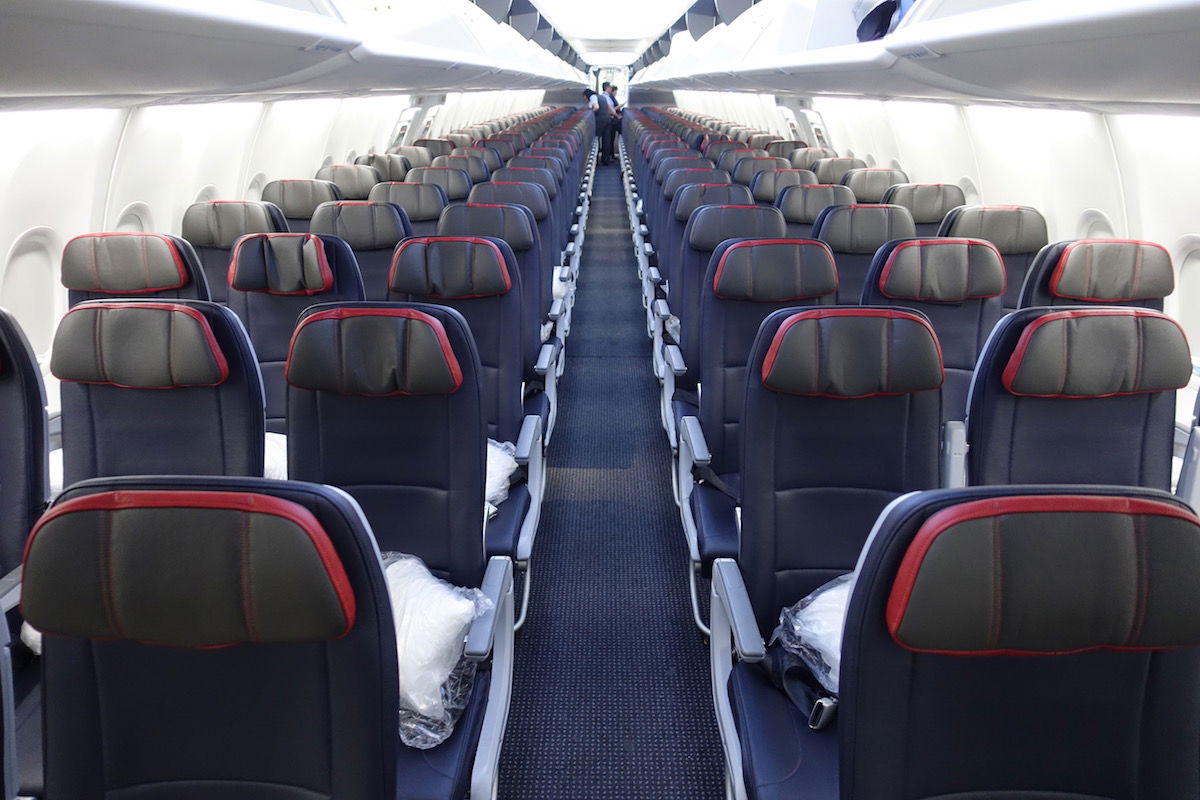 Why reclining seats are vanishing from airplanes