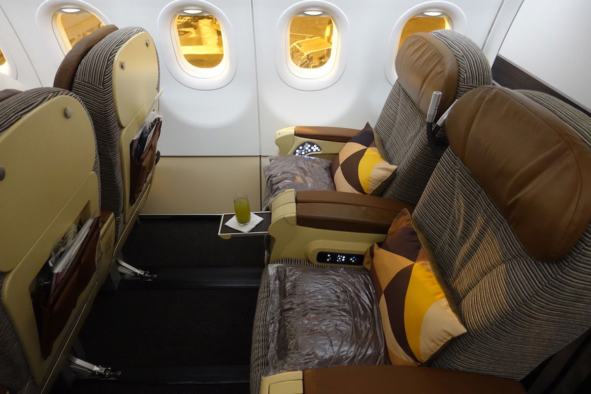 etihad business class seats