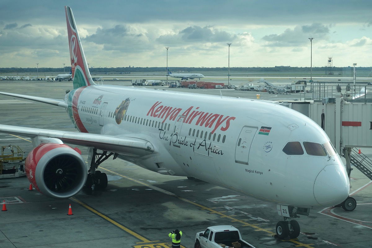 kq flight arrive in jfk